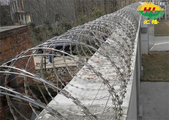 BTO-16 Conertina Razor Wire bảo mật nhựa cho phòng thủ Thiết bị bảo mật tạm thời