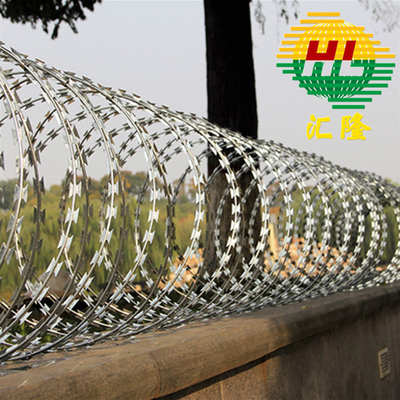 Trung Quốc gốc CBT-65 sợi dây thép gai hàng rào Constantine Blade sợi dây thép gai lưới