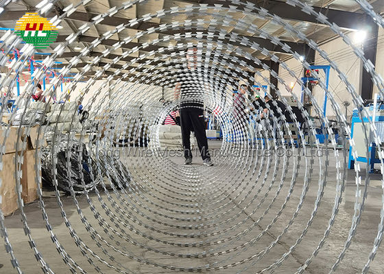 Razor Garden Wire Garden Security Hàng rào, Clipped Concertina Razor Wire Thép mạ kẽm 300MM